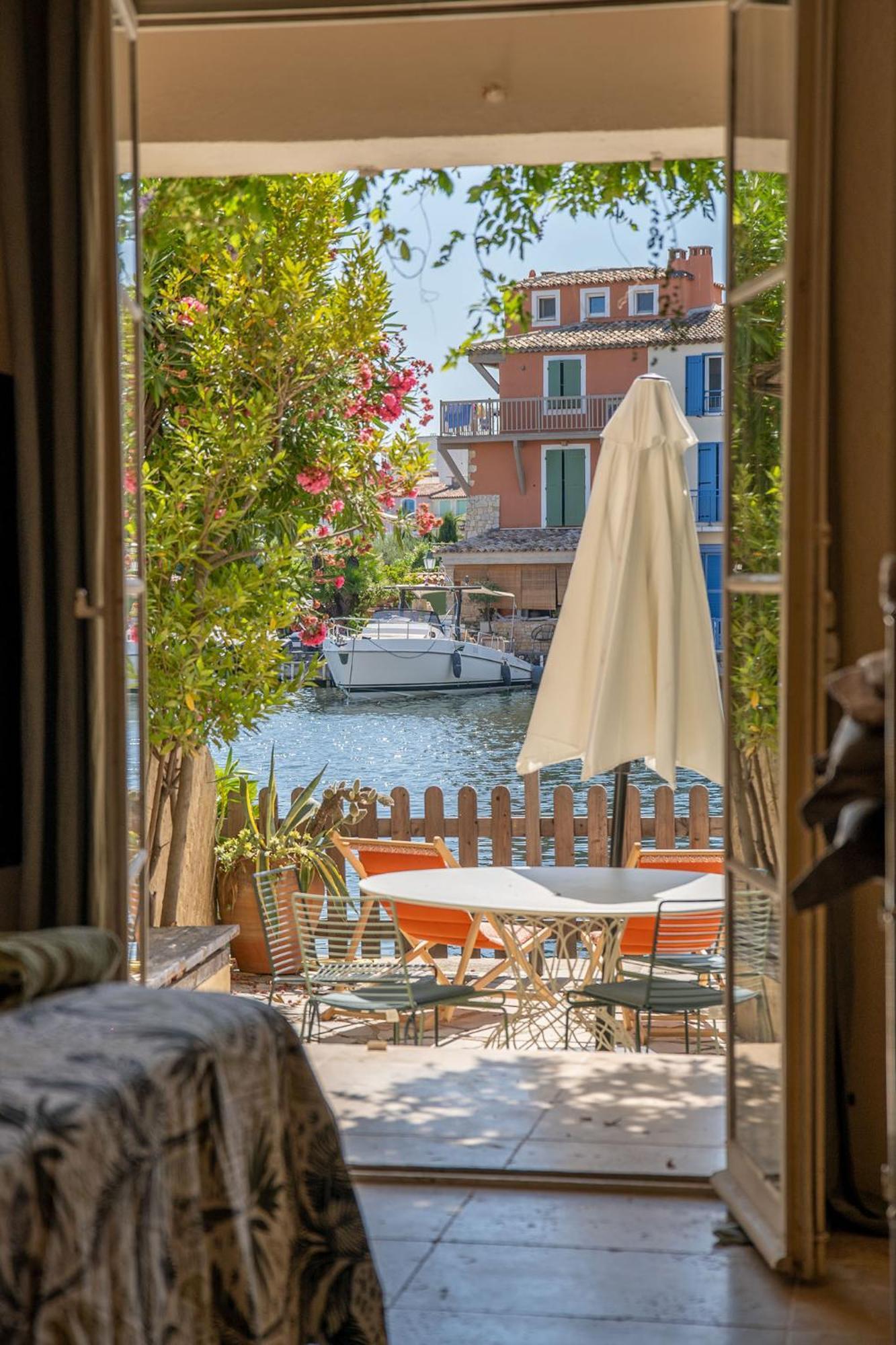 Appartement Amour Terrasse Sur L'Eau Grimaud Eksteriør billede