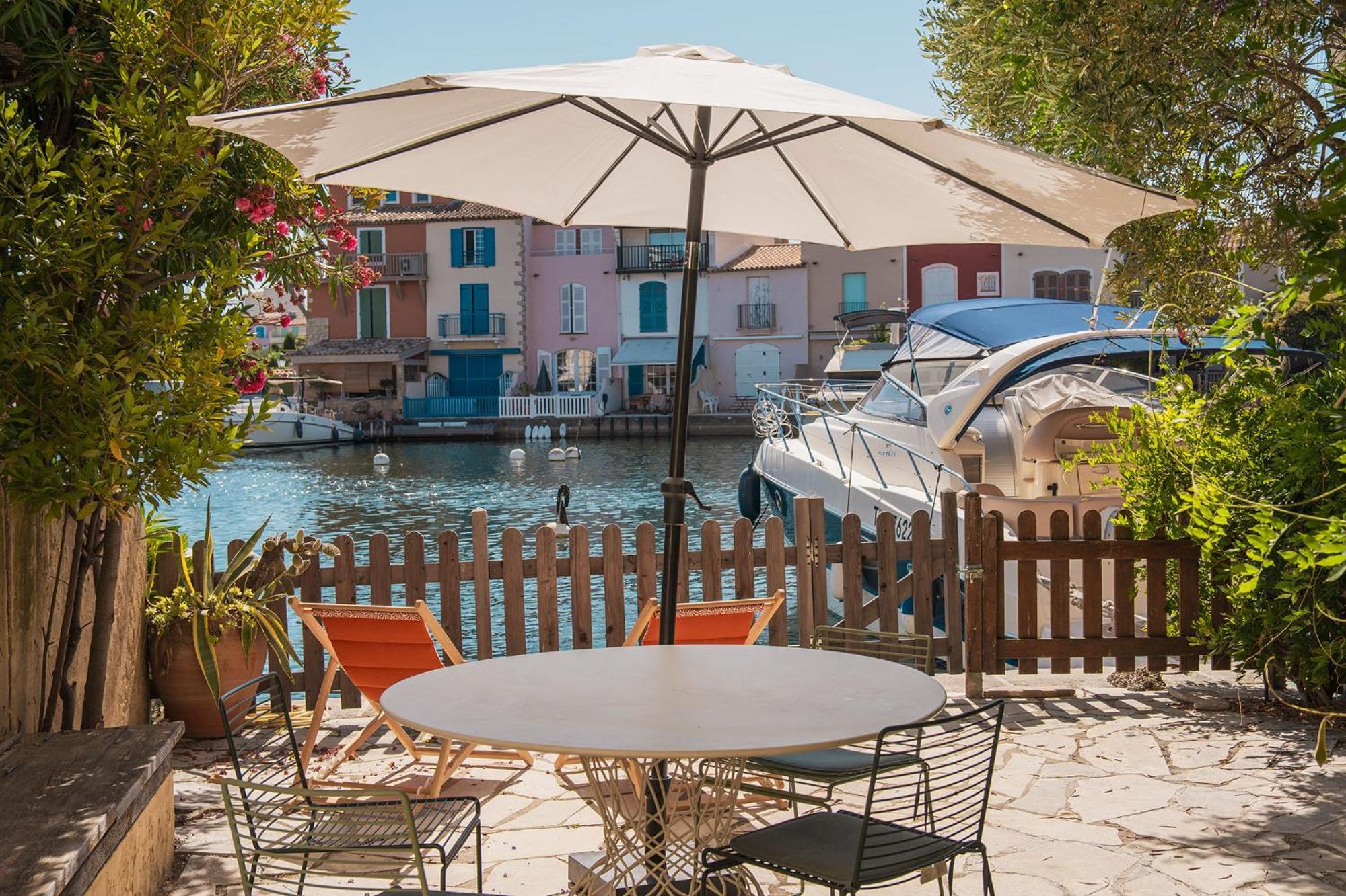 Appartement Amour Terrasse Sur L'Eau Grimaud Eksteriør billede