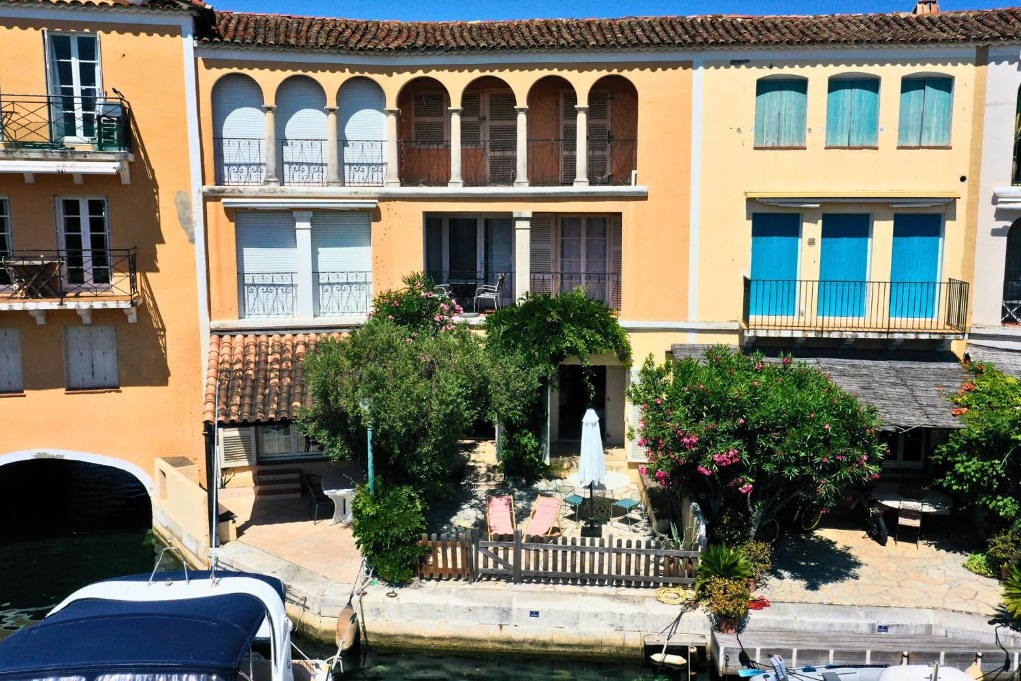 Appartement Amour Terrasse Sur L'Eau Grimaud Eksteriør billede