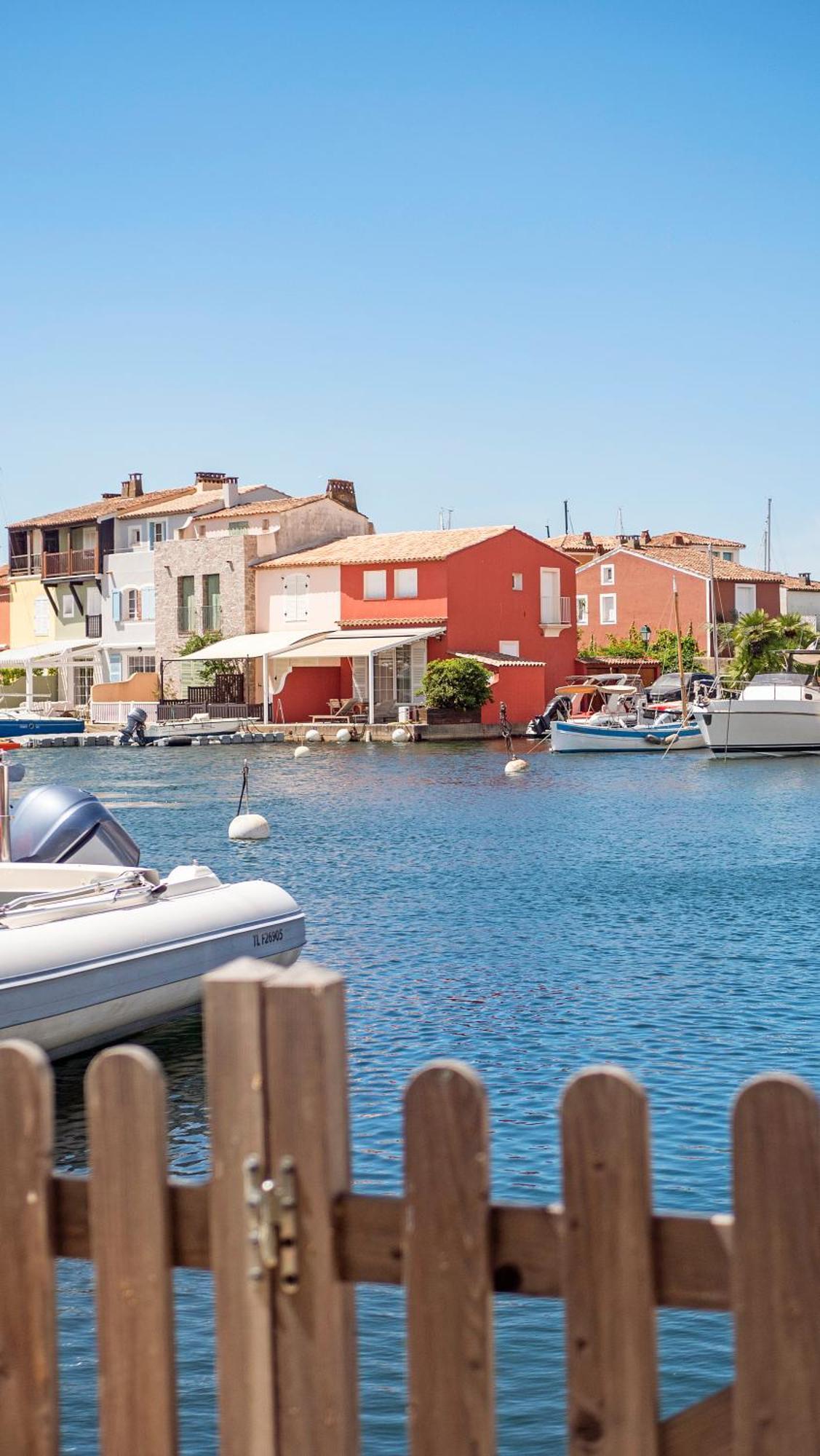 Appartement Amour Terrasse Sur L'Eau Grimaud Eksteriør billede
